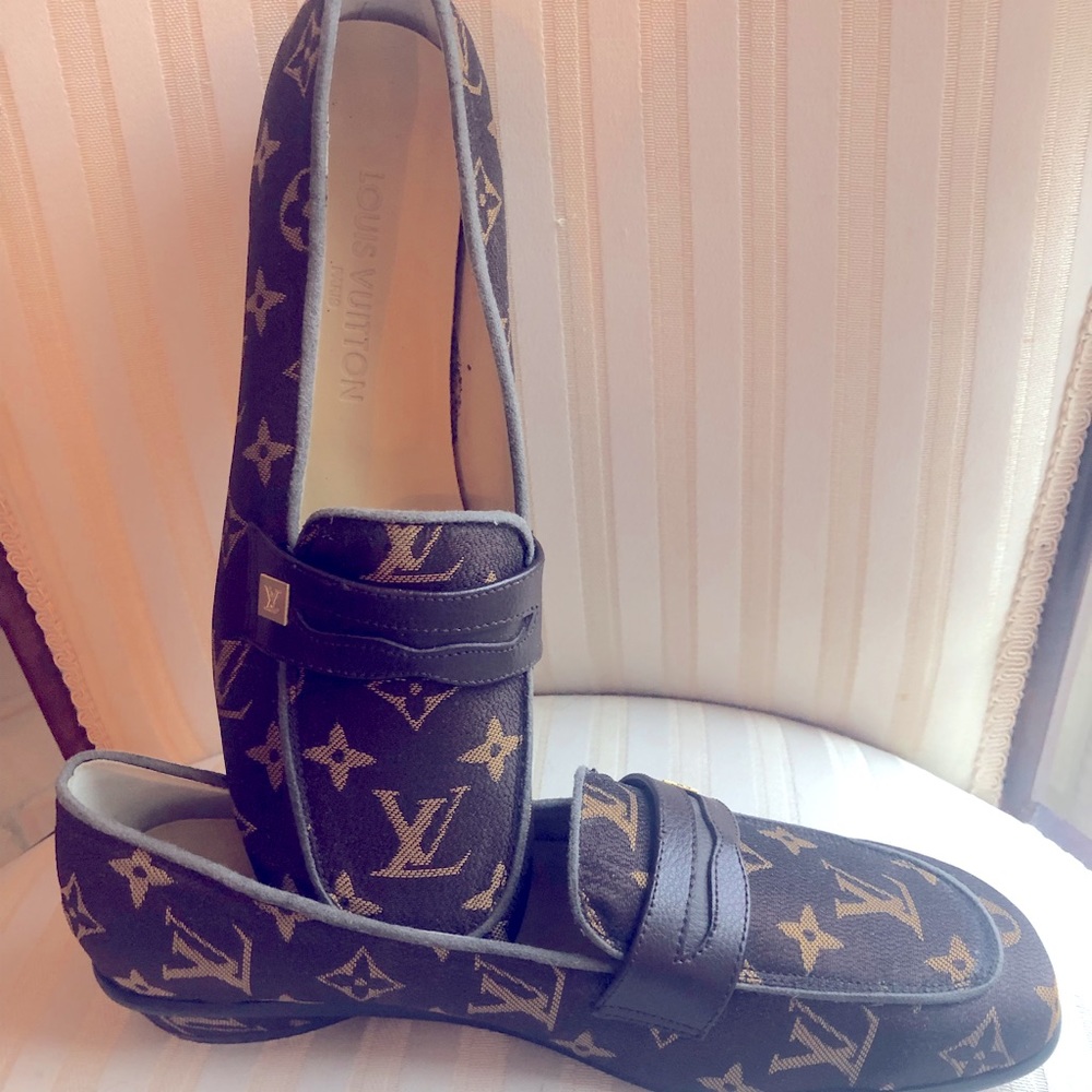 Louis. Vuitton Authentic Chess Loafer For Women.